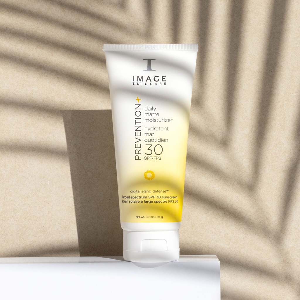 Daily matte moisturizer SPF 30